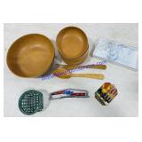 Miscellaneous Household, Plastic Serving Bowl
