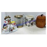 3 Electric Scent Warmers and Christmas Deco