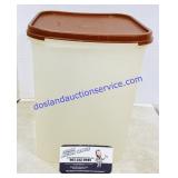 Tupperware Canister with Lid
