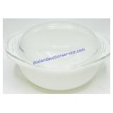 White Lidded Pyrex Baking Dish