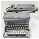 1940's Royal Manual Typewriter