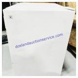 Kenmore 5 Mini Household Freezer (24x21x33')