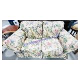 Floral Pattern Loveseat 38x40x70"