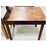 Wooden Table 21x30x26'