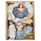 Vintage Souvenir Dolls & Accessories
