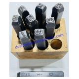 Number Hand Punch Set