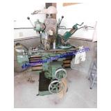 Brown & Sharp Milling Machine w/ Tilting Vise