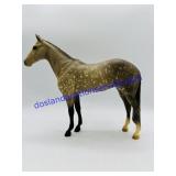 Breyer Traditional Noble Jumper Dapple Gray