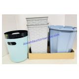 (5) Small Plastic Waste Cans