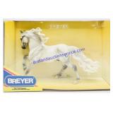 Breyer Traditional Nobel II