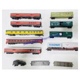 (12) HO Scale Model Train Cars