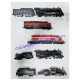 (5) HO Scale Model Train Engines and Cars