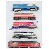 (5) HO Scale Model Train Engines