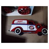 DIE CAST/BANK/TRACTOR/CAR