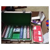POKER CHIPS/PLAYING CARDS