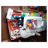 SHOE SKATES/BUBBLES/TOY LOT