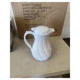 White Swirl  Carafe 42oz qty 12pc