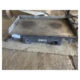2 CO Camp Propane Burners with Griddle missing