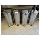 4 United Receptacle Small Trach Bins Damaged