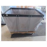 Royal Basket Truck 14 BU