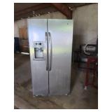 GE Refrigerator