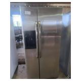 GE Side by side Refrigerator