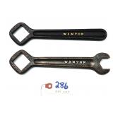 2 pc Lot Winton 9 1/2"