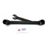 Snap-on double socket with swing out open end