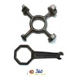 2 pc Lot Orphan 4 way socket & 2 1/2" hex