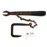 Perfect Handle Valve Lifter with wood handle,