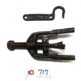 2 pc Lot Buffum Tool Co. Adjustable Lifter/Puller