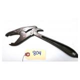 "Pterodactyl design" Self adjust pipe wrench with