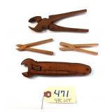 4 pc Lot carved wood tools