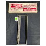PIONEER BRAND SEEDS GRAIN BIN & SOIL THERMOMETER