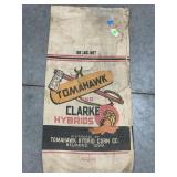 TOMAHAWK AND CLARKE HYBRIDS BELMOND, IOWA CLOCK