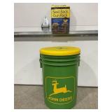 JOHN DEERE 5 GALLON BUCKET W/ LID & CLASSIC