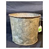 PURINA FEED RIGHT GALVANIZED FEED BUCKET - 6 3/4"
