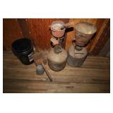 SMELTING POT WITH 2 TANKS AND LEAD