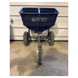 HUSKEE 175LB PULL BEHIND YARD SPREADER