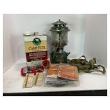 COLEMAN LANTERN 1979 MODEL W/ CAMP FUEL, HAND