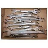 LOT OF ASSORTED COMBINATION WRENCHES - STANDARD