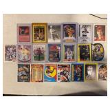 LOT OF 20 TCG POKEMON CARDS
