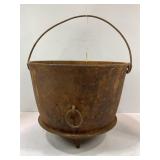 CAST IRON 3 LEGGED BEAN POT WITH STOVE RING