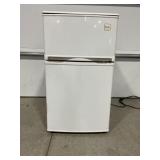 AVANTI DORM FRIDGE & FREEZER - 33" X 20" X 19"