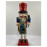 15" WOODEN NUTCRACKER DRUMMER