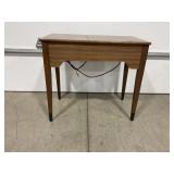 SINGER SEWING MACHINE W/ CABINET - MODEL 714
