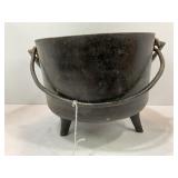 CAST IRON 3 LEGGED BEAN POT WITH HANDLE