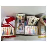 LARGE LOT OF VINTAGE SEWING PATTERNS W/ VINTAGE