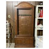 GLASS FRONT LOCKABLE GUN CABINET