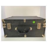 PAIR OF VINTAGE CHICAGO ROLLER SKATES IN CASE WITH